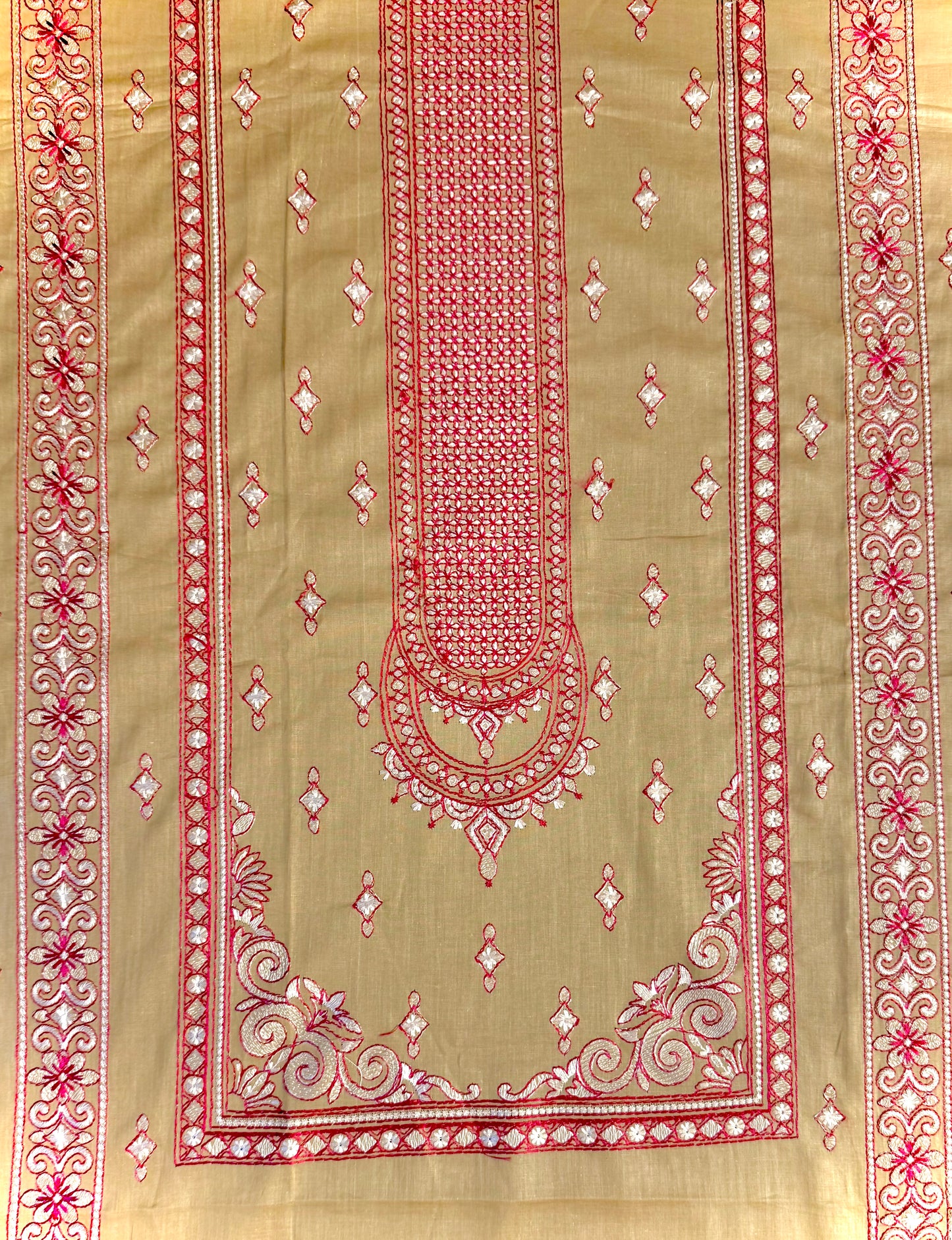 Earthen Grace 2-Piece Embroidered Lawn Suit